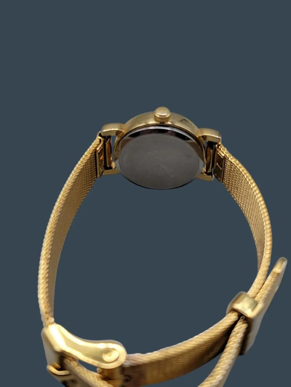 Vintage Shannons Ladies Watch Gold Tone Mesh Band Polished Case 20.5mm 7